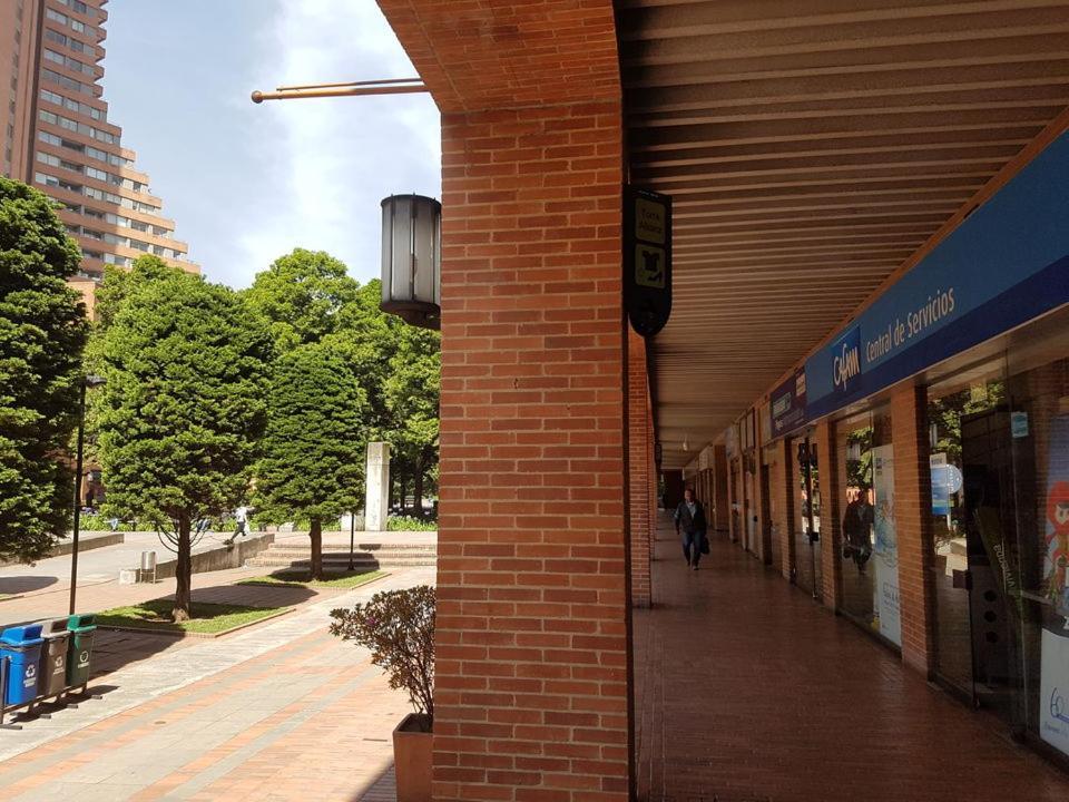 شقة Amoblado Bogota, Wifi, Agua Caliente المظهر الخارجي الصورة