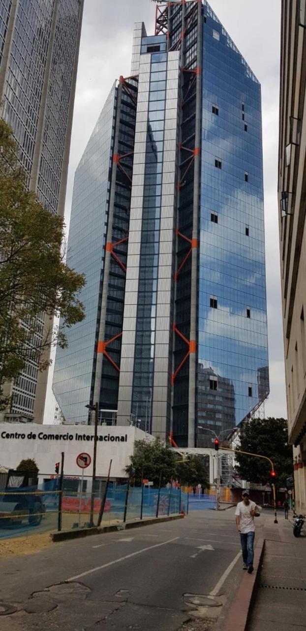 شقة Amoblado Bogota, Wifi, Agua Caliente المظهر الخارجي الصورة